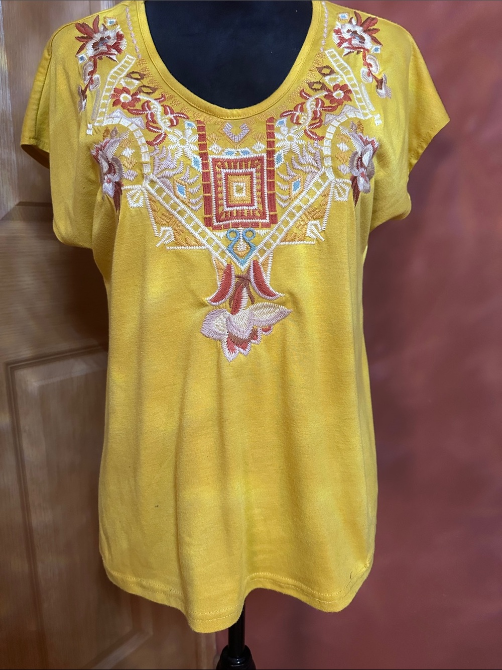 Solitaire Yellow Embroidered Short Sleeve Top